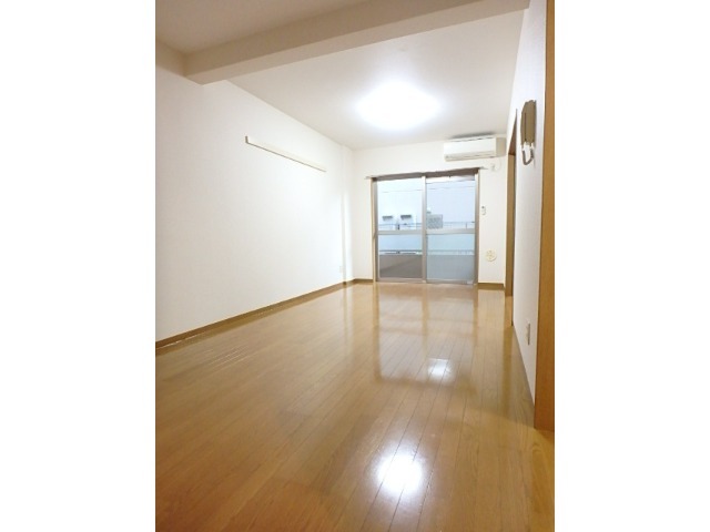 ��ʌ��������܎s��{��{���R���ڂ̃}���V�����̋����E���r���O