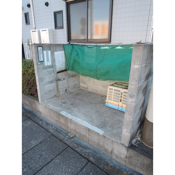 ��ʌ��z�J�s��Ԗ쒬�P���ڂ̃A�p�[�g�̂��̑�