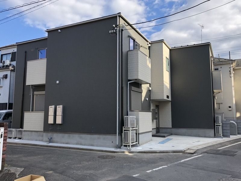 ��ʌ���z�s�������̃A�p�[�g�̌����O��