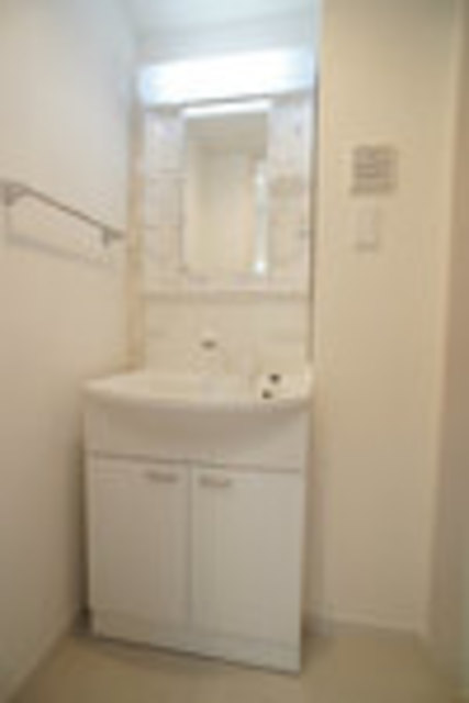 ��ʌ�����s�݉ƒ��̃}���V�����̐��ʏ�