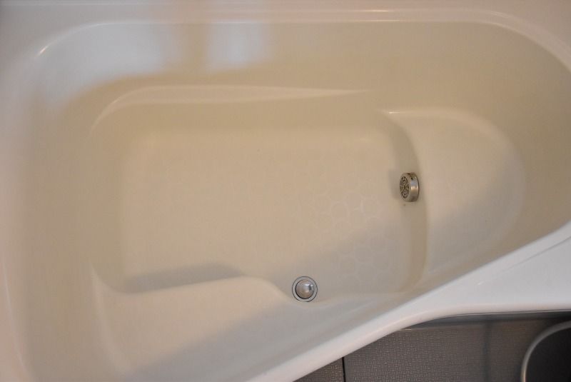 ��ʌ�����s�厚�ΐ_�̃A�p�[�g�̃o�X