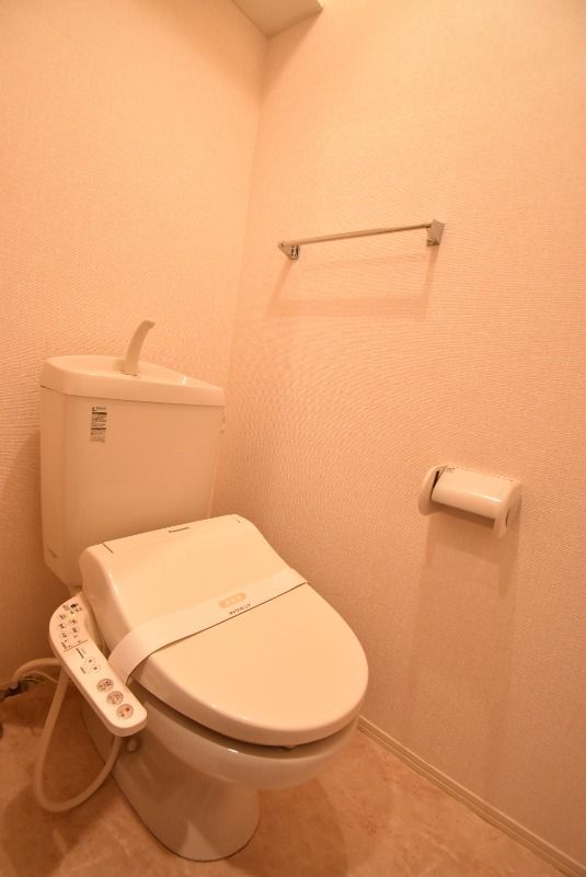 ��ʌ�����s�厚�ΐ_�̃A�p�[�g�̃g�C��