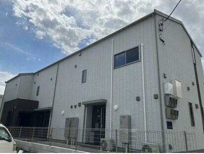 ��ʌ�����s�厚����̃A�p�[�g�̃G���g�����X