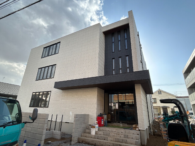 ��ʌ��������܎s�������J�W���ڂ̃}���V�����̌����O��