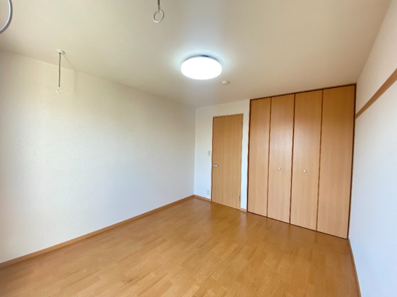 ��ʌ�����s�{�{���P���ڂ̃A�p�[�g�̋��ԁE���r���O