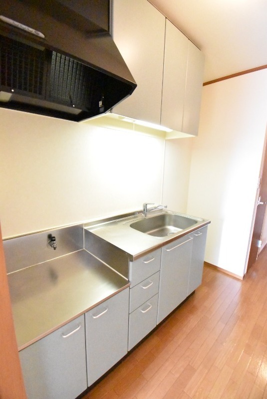 ��ʌ�����s�˒˓��P���ڂ̃}���V�����̃L�b�`��