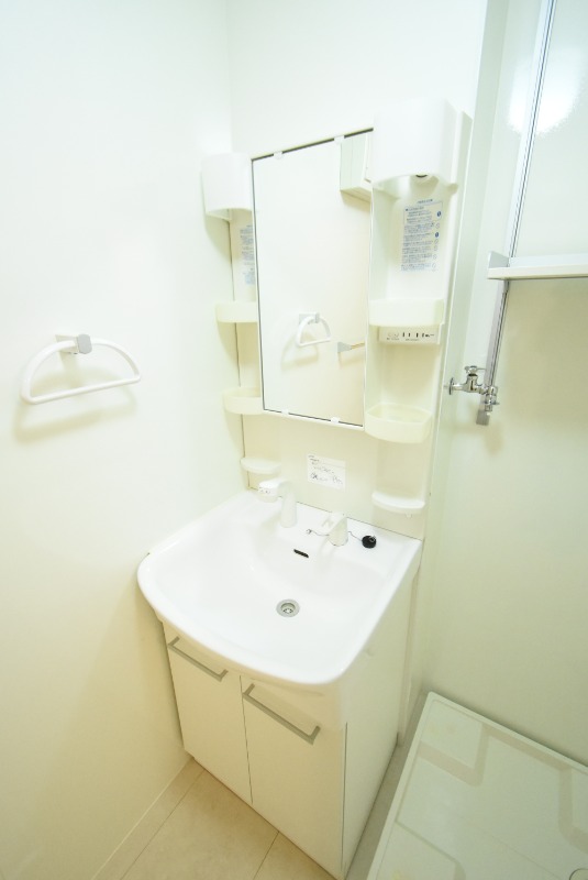 ��ʌ��������܎s�k��{�����̃A�p�[�g�̐��ʏ�