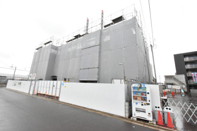 ��ʌ��������܎s�΋�厚���584�̃}���V�����̌����O��