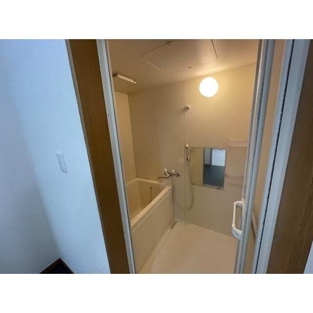 ��ʌ��k�����S�ɓޒ����h��T���ڂ̃A�p�[�g�̃o�X