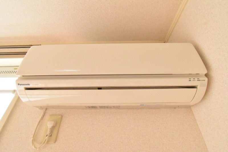 ��ʌ����R�s�厚�k���]�̃A�p�[�g�̂��̑��ݔ�