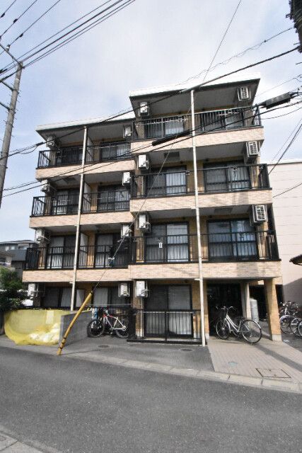 ��ʌ��������܎s�k��听���S����837-5�̃}���V�����̌����O��