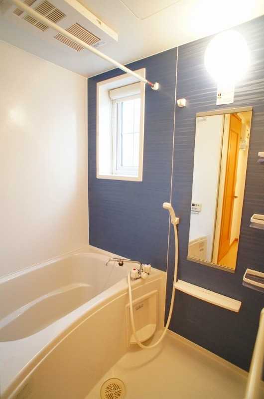 ��ʌ��z�J�s�_�����P���ڂ̃A�p�[�g�̃o�X