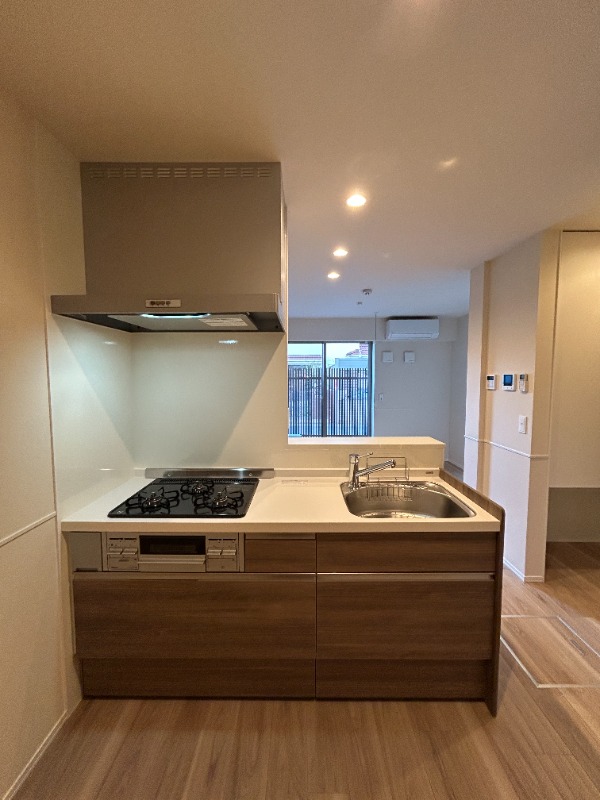 ��ʌ��������܎s������厚�������̃}���V�����̃L�b�`��