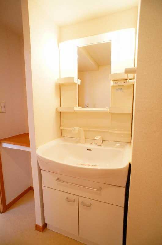 ��ʌ��z�J�s�_�����P���ڂ̃A�p�[�g�̐��ʏ�