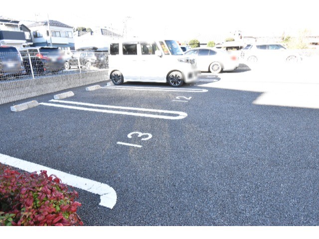 ��ʌ��������܎s�΋�厚�O���̃A�p�[�g�̒��ԏ�