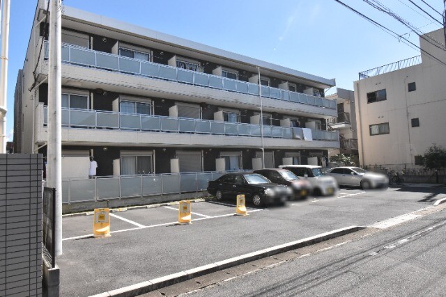 ��ʌ��z�J�s���������̃}���V�����̌����O��