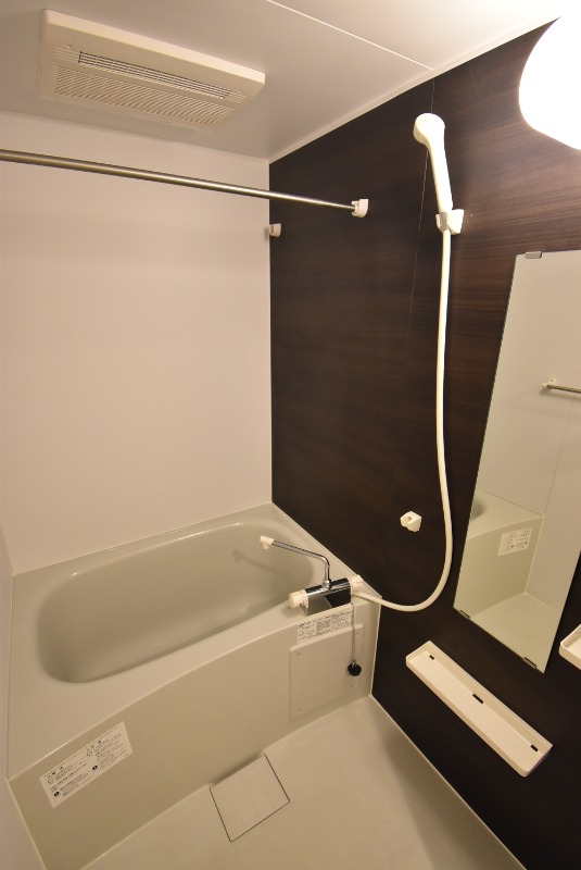 ��ʌ��z�J�s���������̃}���V�����̃o�X