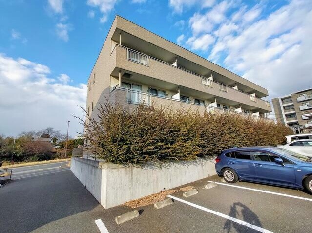 ��ʌ��������܎s�������˂R���ڂ̃}���V�����̌����O��