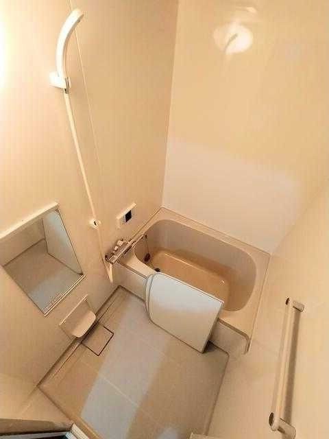 ��ʌ��������܎s�������˂R���ڂ̃}���V�����̃o�X