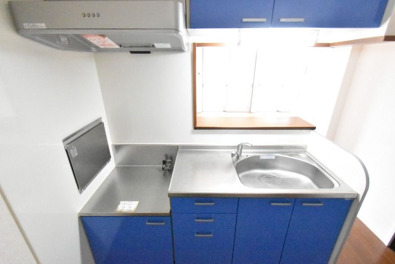 ��ʌ��z�J�s�����Q���ڂ̃A�p�[�g�̃L�b�`��