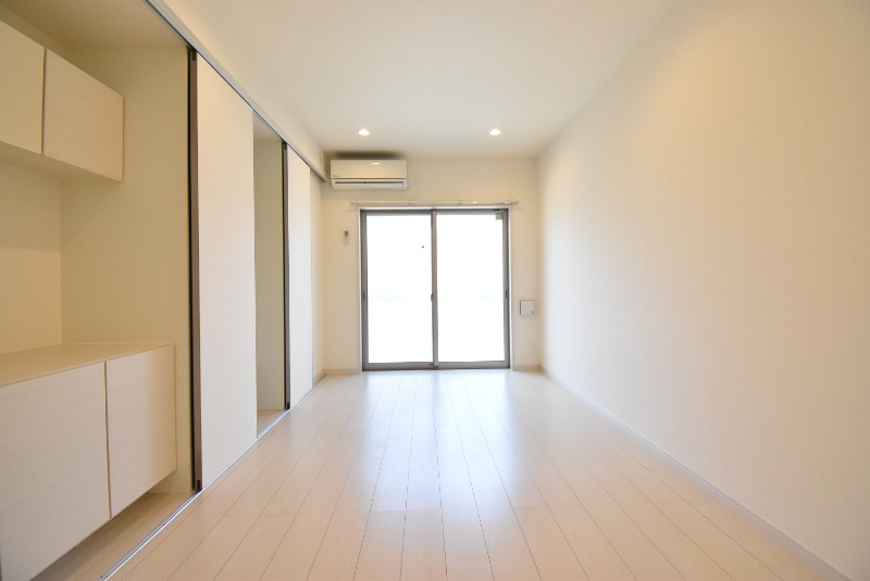 ��ʌ��z�J�s���������̃}���V�����̋����E���r���O