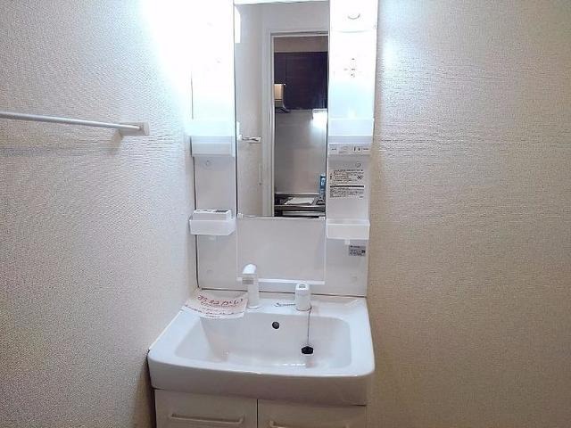 ��ʌ������s�����Q���ڂ̃A�p�[�g�̐��ʏ�