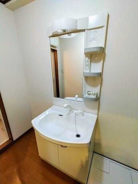 ��ʌ��������܎s�������˂R���ڂ̃}���V�����̐��ʏ�