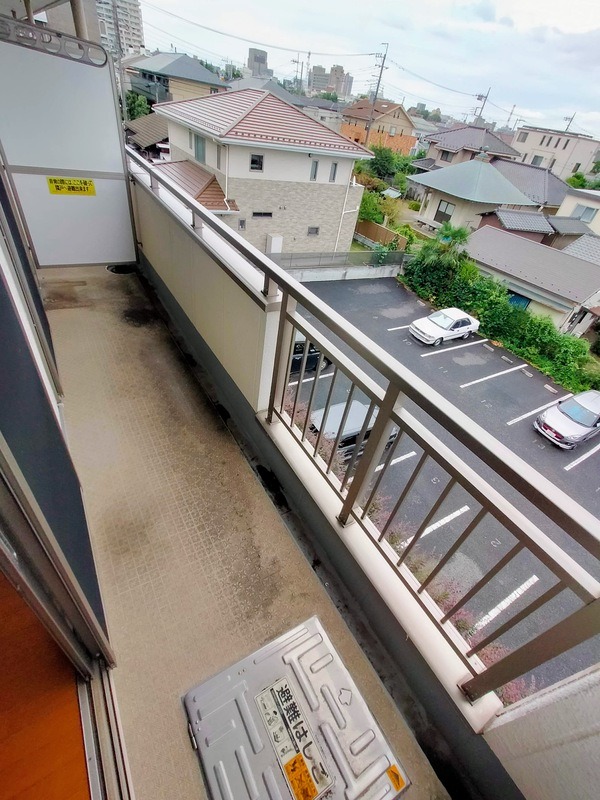 ��ʌ��������܎s�������˂R���ڂ̃}���V�����̃o���R�j�[