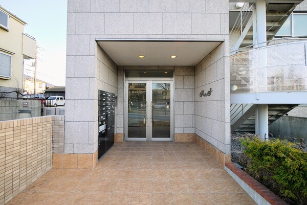 ��ʌ��������܎s�������˂R���ڂ̃}���V�����̃G���g�����X