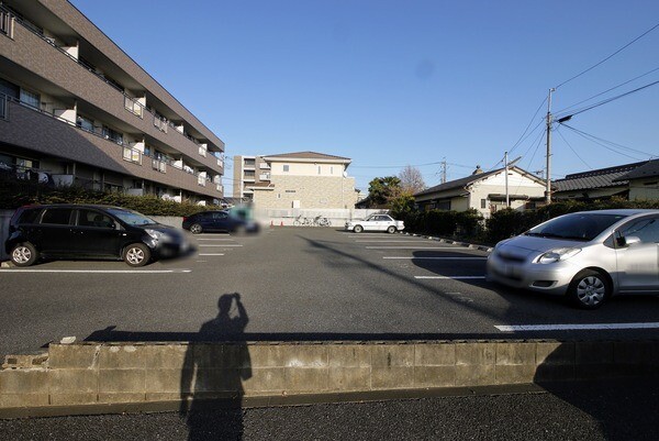 ��ʌ��������܎s�������˂R���ڂ̃}���V�����̒��ԏ�