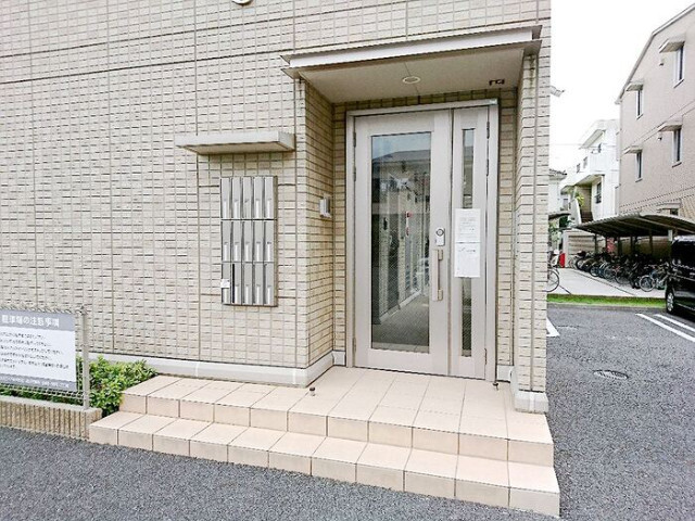 ��ʌ��z�J�s�����Q���ڂ̃A�p�[�g�̃G���g�����X