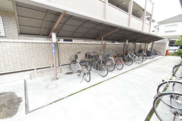 ��ʌ��z�J�s�����Q���ڂ̃A�p�[�g�̂��̑�