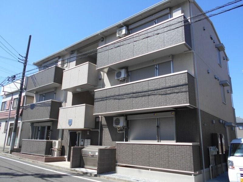 ��ʌ���z�s�c���̃A�p�[�g�̌����O��