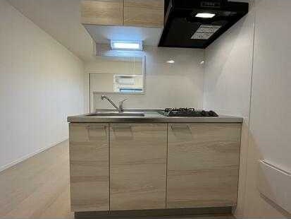 ��ʌ������s�����T���ڂ̃A�p�[�g�̃L�b�`��