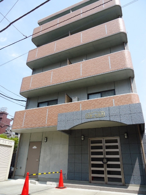 ��ʌ��������܎s��{��{���T���ڂ̃}���V�����̌����O��