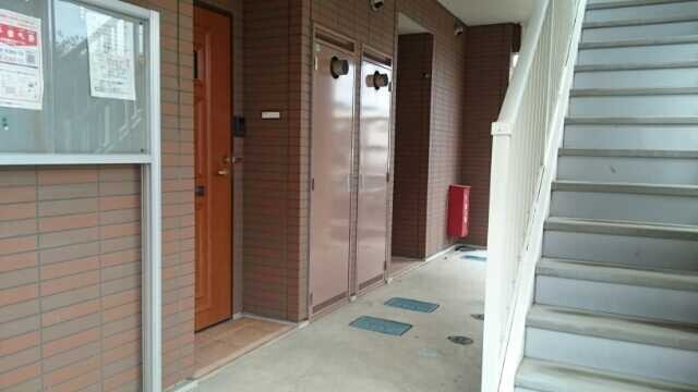 ��ʌ��k�����S�ɓޒ������R���ڂ̃A�p�[�g�̂��̑�