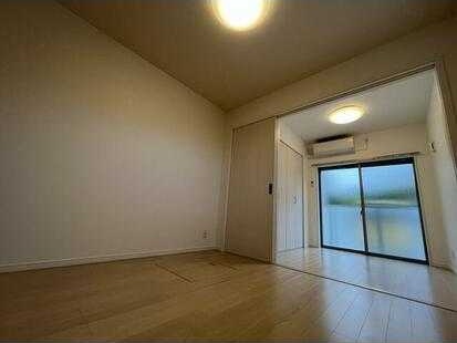 ��ʌ������s�����T���ڂ̃A�p�[�g�̂��̑�