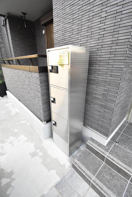 ��ʌ��������܎s��{����ؒ��Q���ڂ̃A�p�[�g�̂��̑�