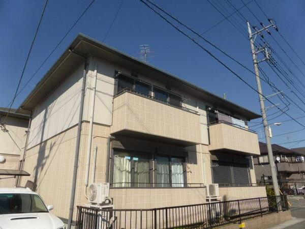 ��ʌ��z�J�s�����{���̃A�p�[�g�̌����O��