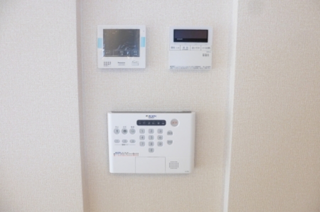 ��ʌ��������܎s��{��x�̓����R���ڂ̃A�p�[�g�̂��̑��ݔ�