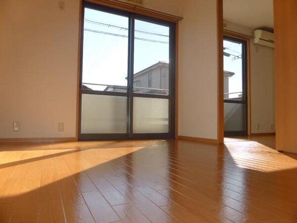 ��ʌ��z�J�s�����{���̃A�p�[�g�̂��̑������E�X�y�[�X