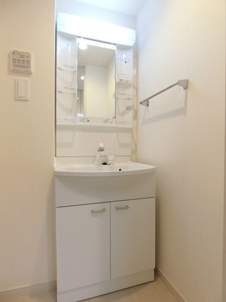 ��ʌ������s�����̃}���V�����̐��ʏ�