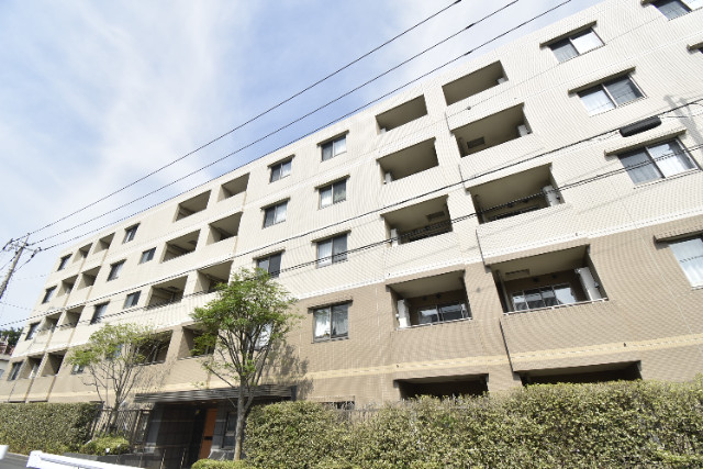 ��ʌ��������܎s�������˂S���ڂ̃}���V�����̌����O��