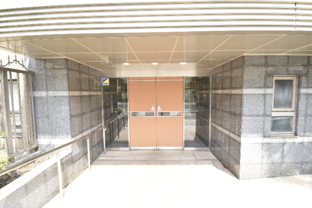 ��ʌ��������܎s�������˂S���ڂ̃}���V�����̃G���g�����X