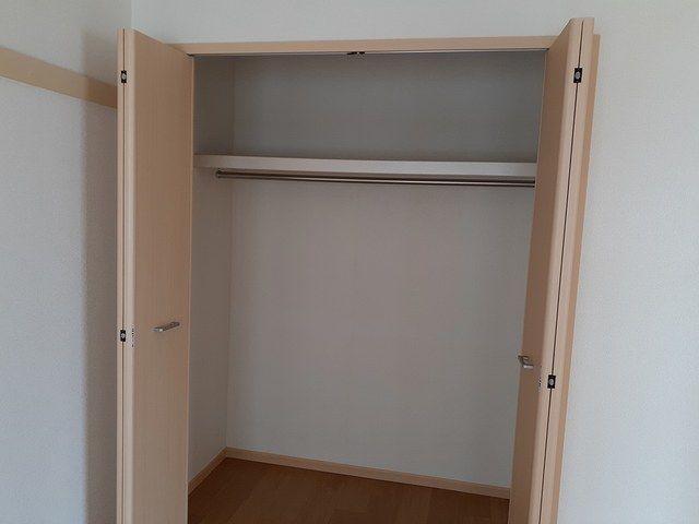 ��ʌ��������܎s�΋擌�Y�a�R���ڂ̃A�p�[�g�̎��[