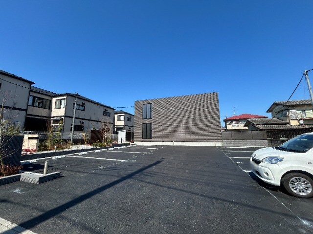 ��ʌ��������܎s�k��y�C���Q���ڂ̃}���V�����̒��ԏ�