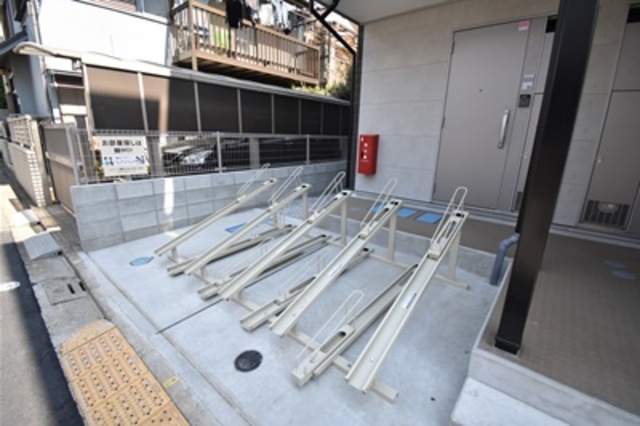 ��ʌ��������܎s�Y�a�挳���P���ڂ̃A�p�[�g�̂��̑�