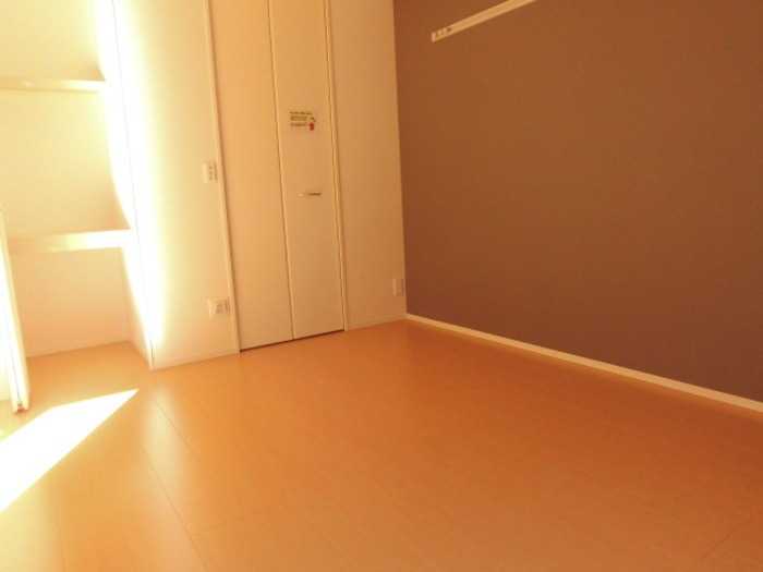 ��ʌ��z�J�s���]���Q���ڂ̃A�p�[�g�̂��̑�