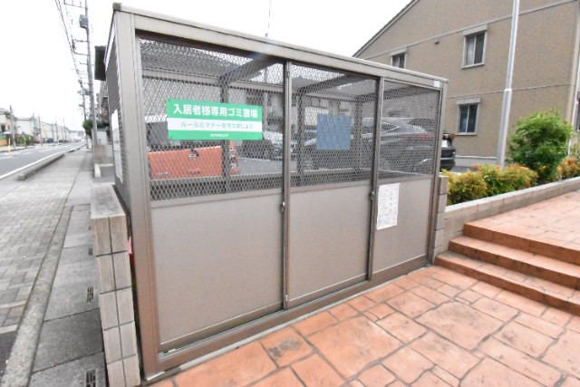 ��ʌ��z�J�s���]���Q���ڂ̃A�p�[�g�̂��̑�