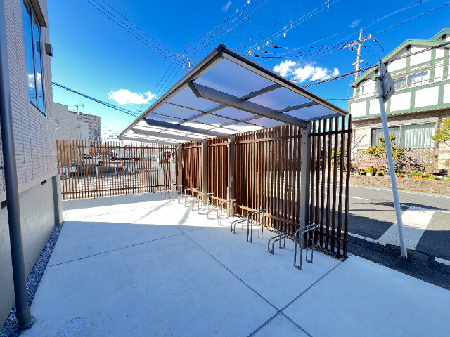 ��ʌ��O���s����c�Q���ڂ̃}���V�����̂��̑�